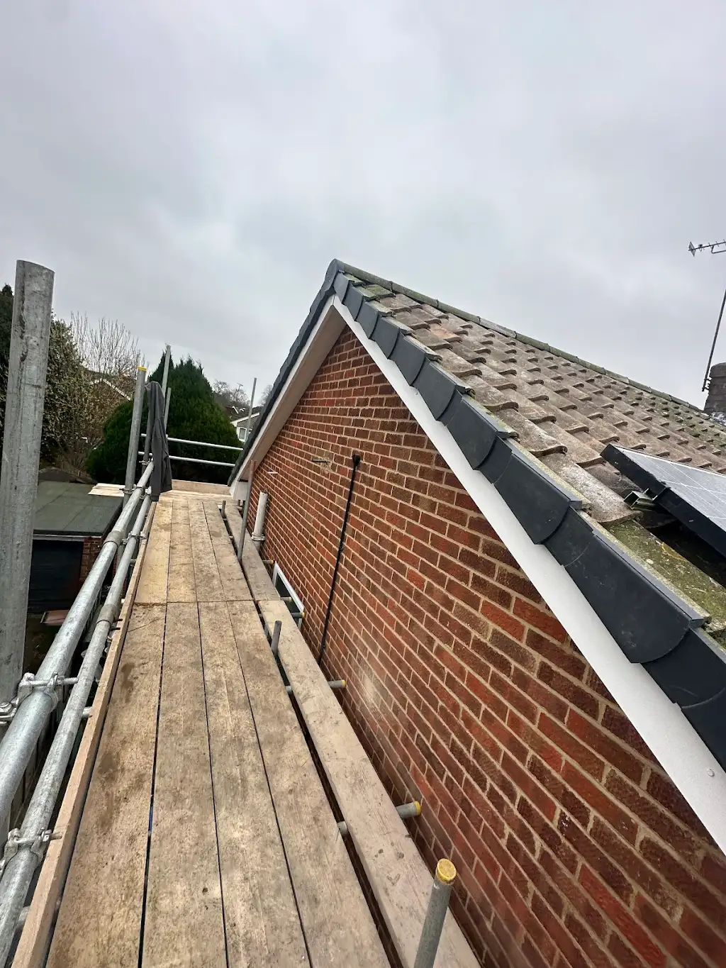 Whether you need construction, renovation, maintenance, or project management, our experienced team delivers reliable and efficient solutions tailored to your needs.