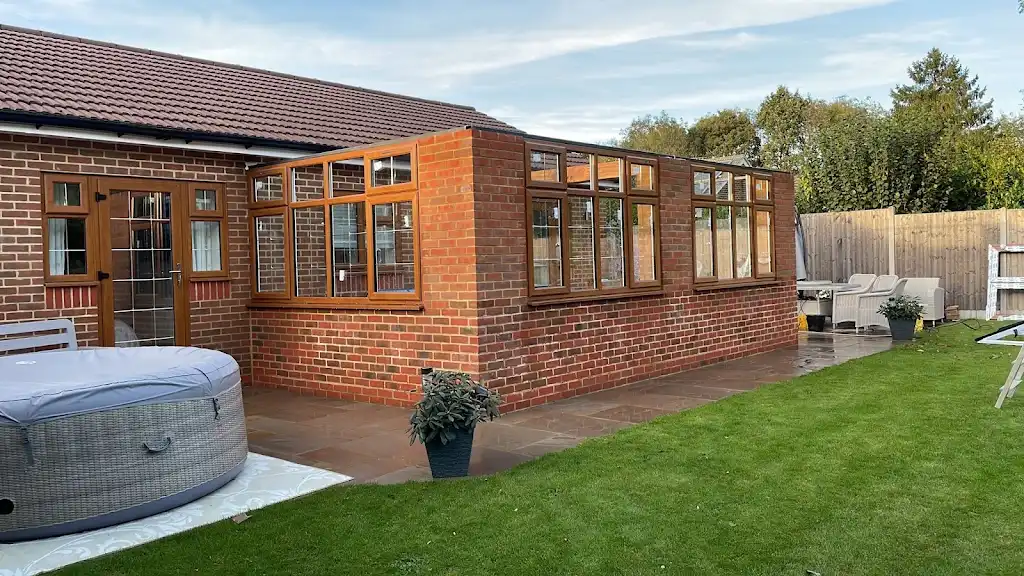 With James & Sons Roofing Ltd, you can expect a seamless, stress-free building experience, with transparent communication and expert oversight at every stage. Contact us today to discuss your project or request a consultation.